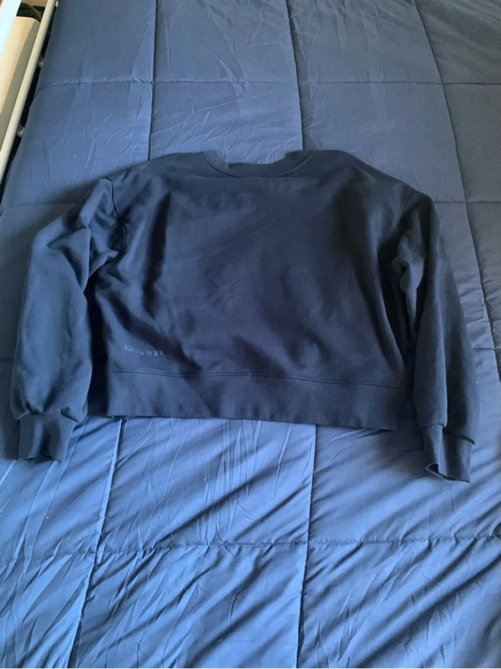 lululemon athletica Navy Oversized Cropped Crew Size 6